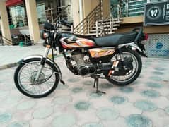 HONDA CG125 MODEL 2021/22 BLACK COLOUR  GOOD CONDITION