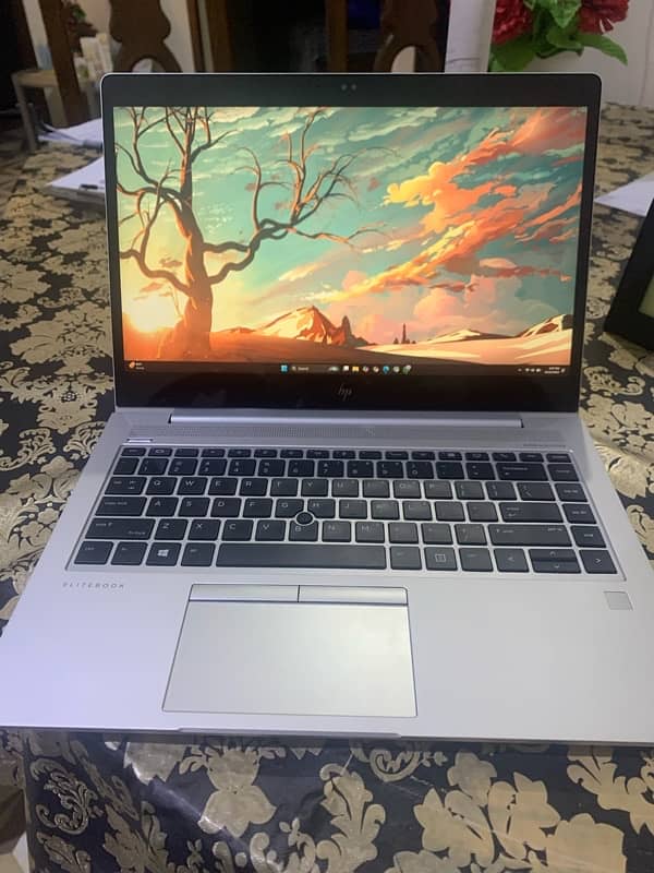 HP Elitebook core i5 8th generation 1