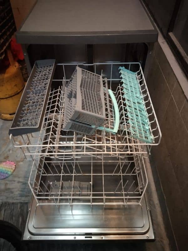 dishwasher 0