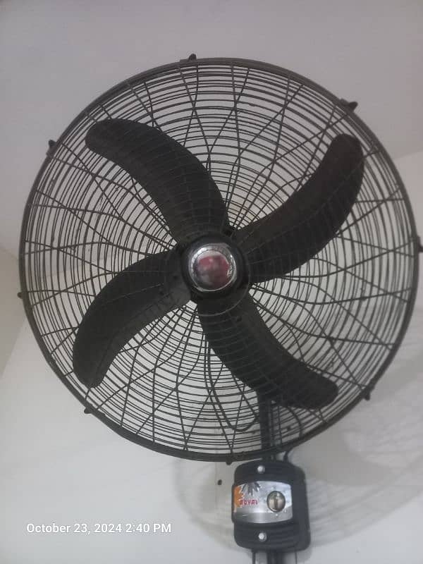 Mega Bracket Fan New Condition 2