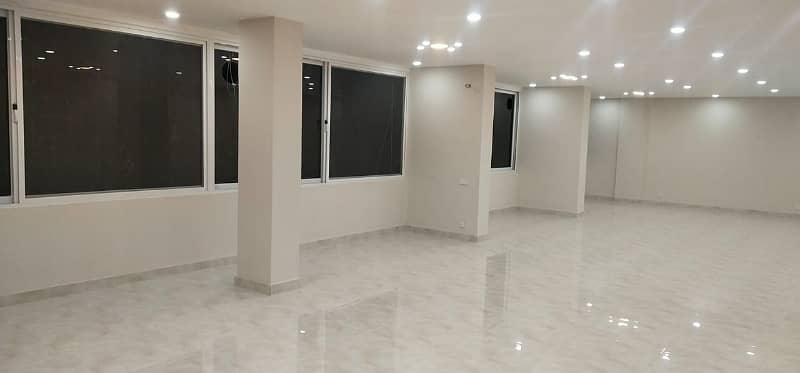 PC Marketing Offers! 1500 SqFt 2nd Floor Available For Rent In Blue Area 11