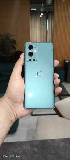 PTA Approved Oneplus 9 Pro 125 GB ram with 256 Stroage With Charger