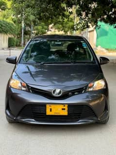 Toyota Vitz 2015