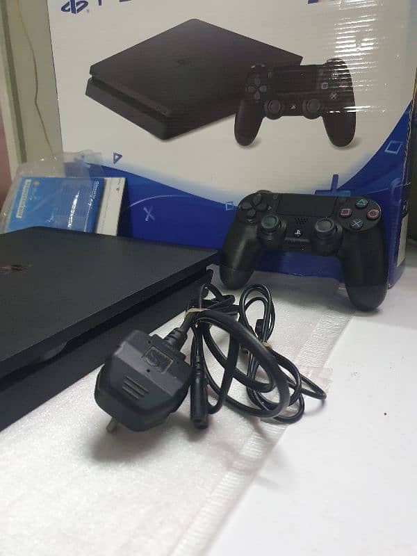 Ps4 slim 500gb mint condition 4