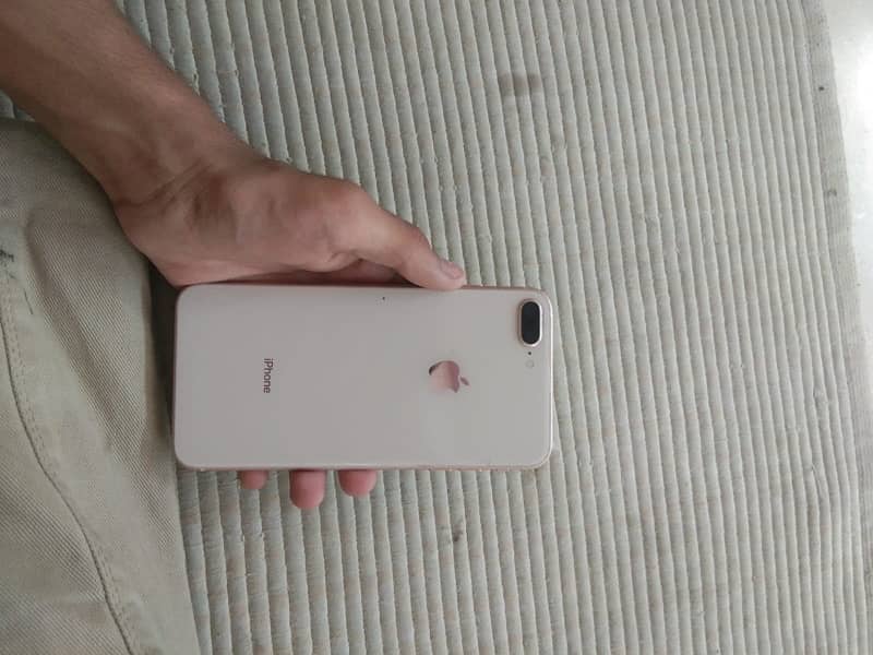 iPhone 8plus 64 Gb non 1