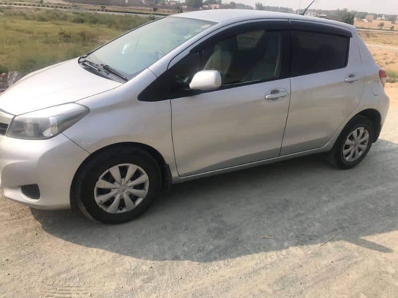 Toyota Vitz 2011 3