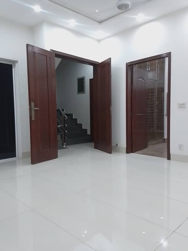 Kanal Upper Portion For Rent For Silent Office 0