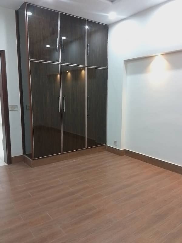 Kanal Upper Portion For Rent For Silent Office 1