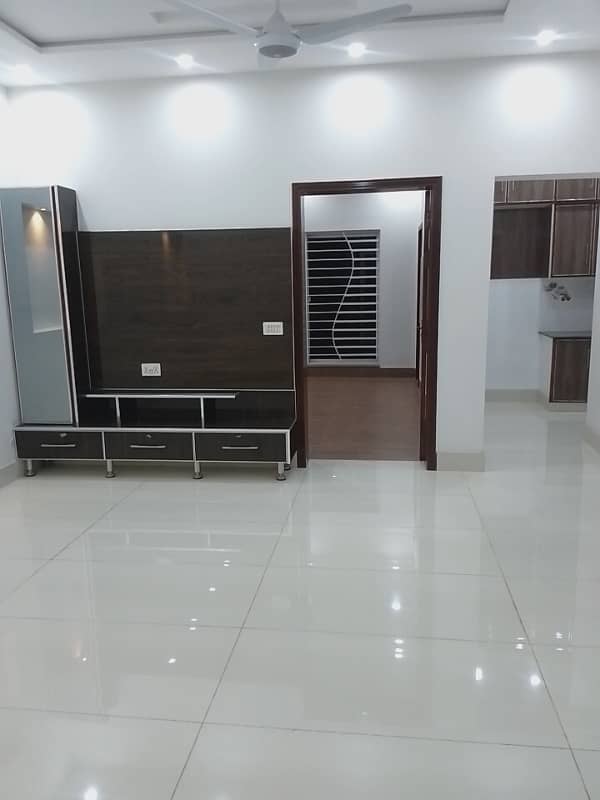 Kanal Upper Portion For Rent For Silent Office 4