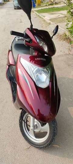 Scooty for Sale ( United 100cc ) 0