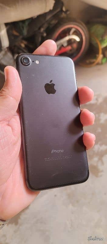 iPhone7 32GB PTA aproved only Mobile 03053372873 1