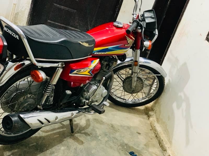 hOnda 125 (2019) 1