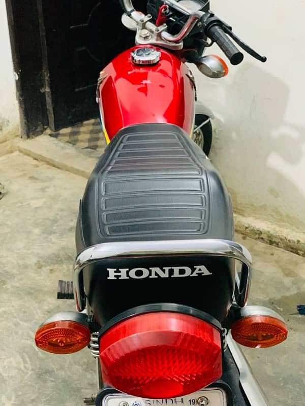 hOnda 125 (2019) 2