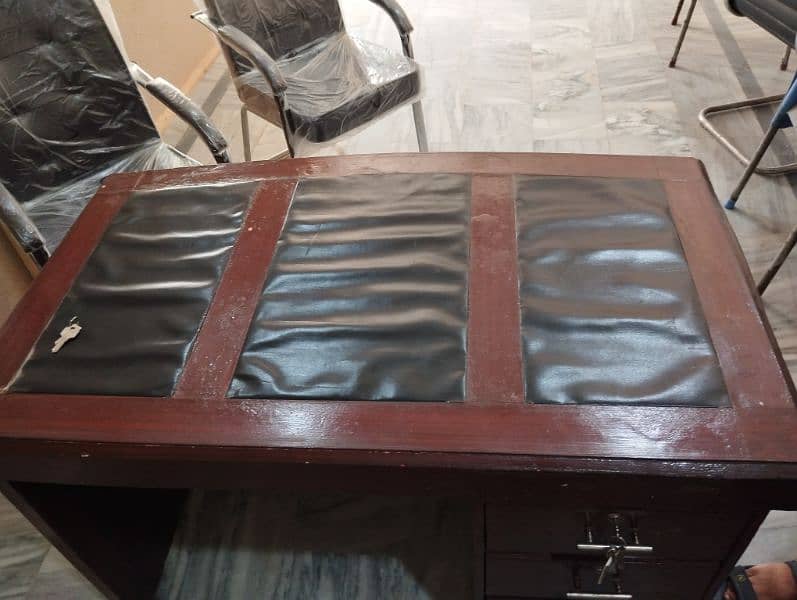 office Table for sale 1