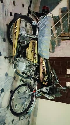 Honda 125 Gold edition