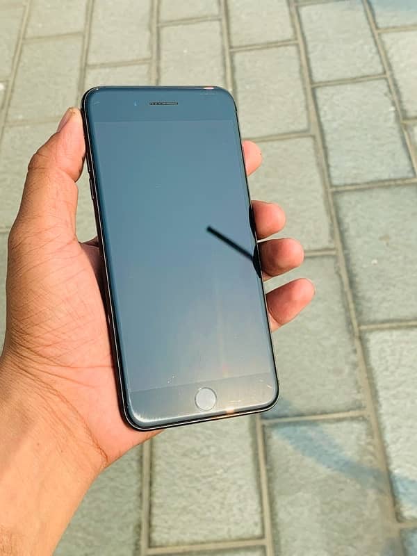 I phone 7 Plus 128GB PTA Approved 4