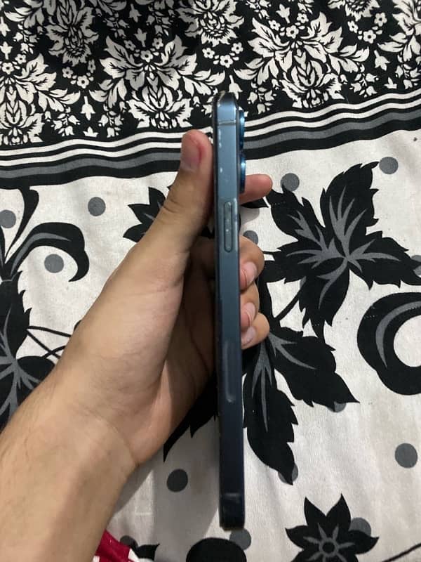 iPhone 12pro max (exchange possible) 1