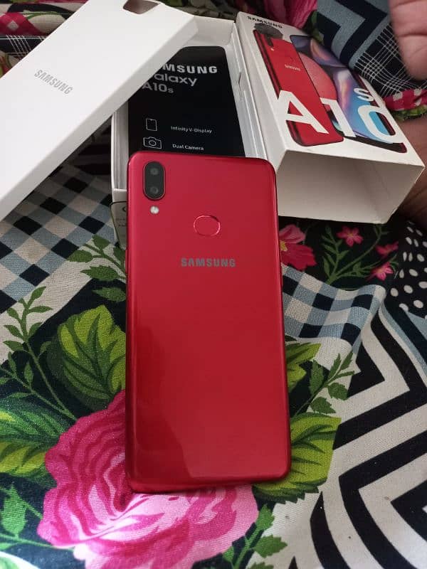 samsung a10s brand new condtion complete samn 10/10 0