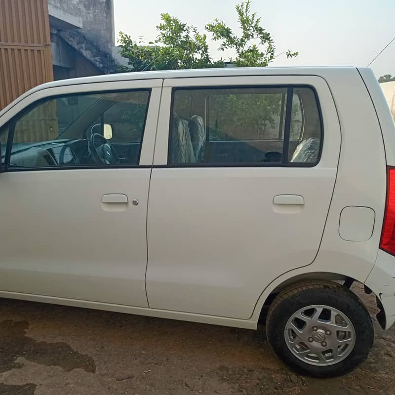 Suzuki Wagon R 2023 4