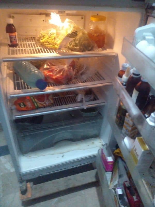 Dawlance refrigerator for sale 3