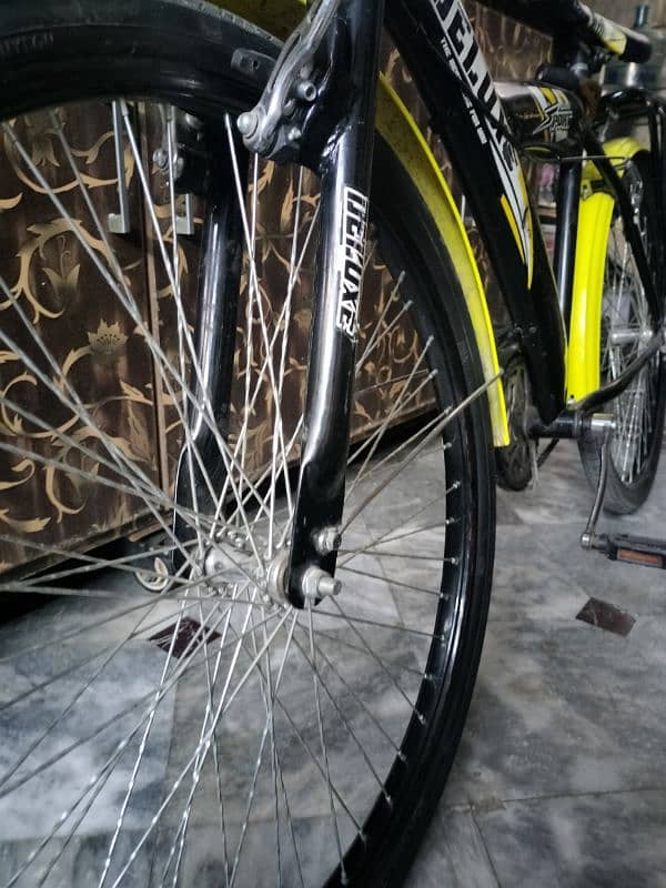 brand new cycle condition 10/10 3 month only use 03008612782 3