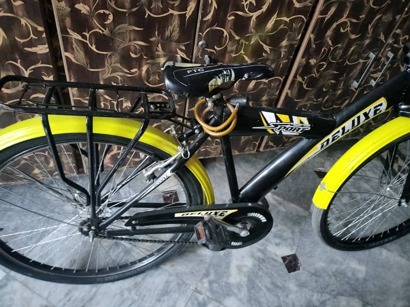 brand new cycle condition 10/10 3 month only use 03008612782 7