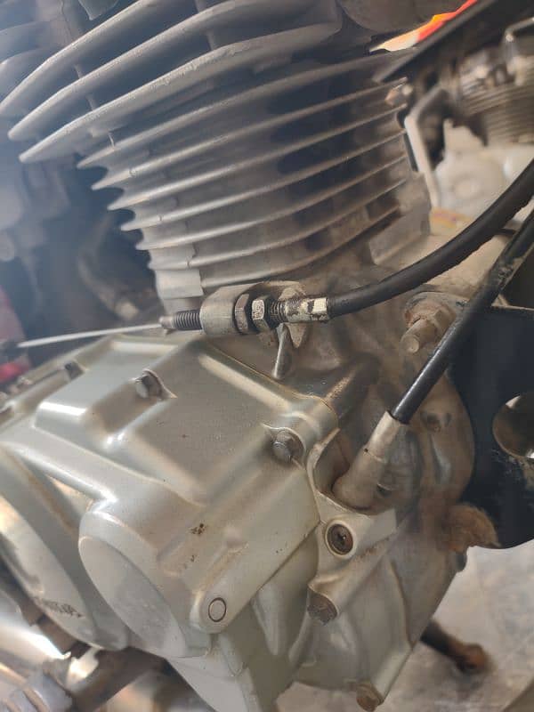 Honda 125 Genuine 2