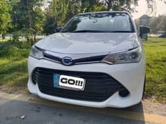 Toyota Corolla Axio HYBRID 215