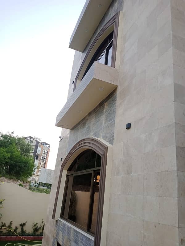 More Than 1.5 Kanal Brand New Triple Storey House Available For Sale In Bahria Town Rawalpindi 38