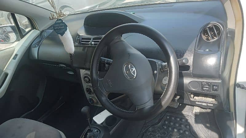 Toyota Vitz 2006 7