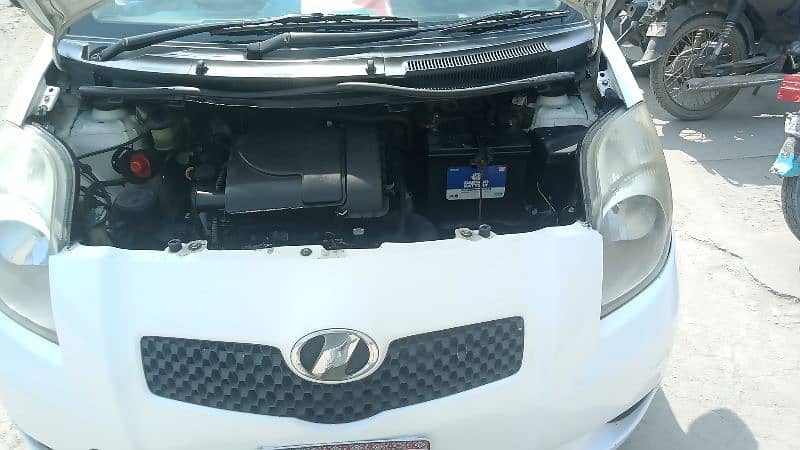 Toyota Vitz 2006 13