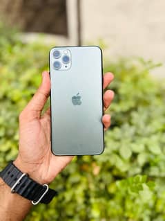 Iphone 11 pro max 64 gb factory unlock green color water pack