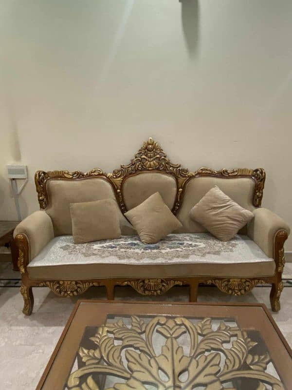 Royal Sofa Set with Table 7 Seats 4