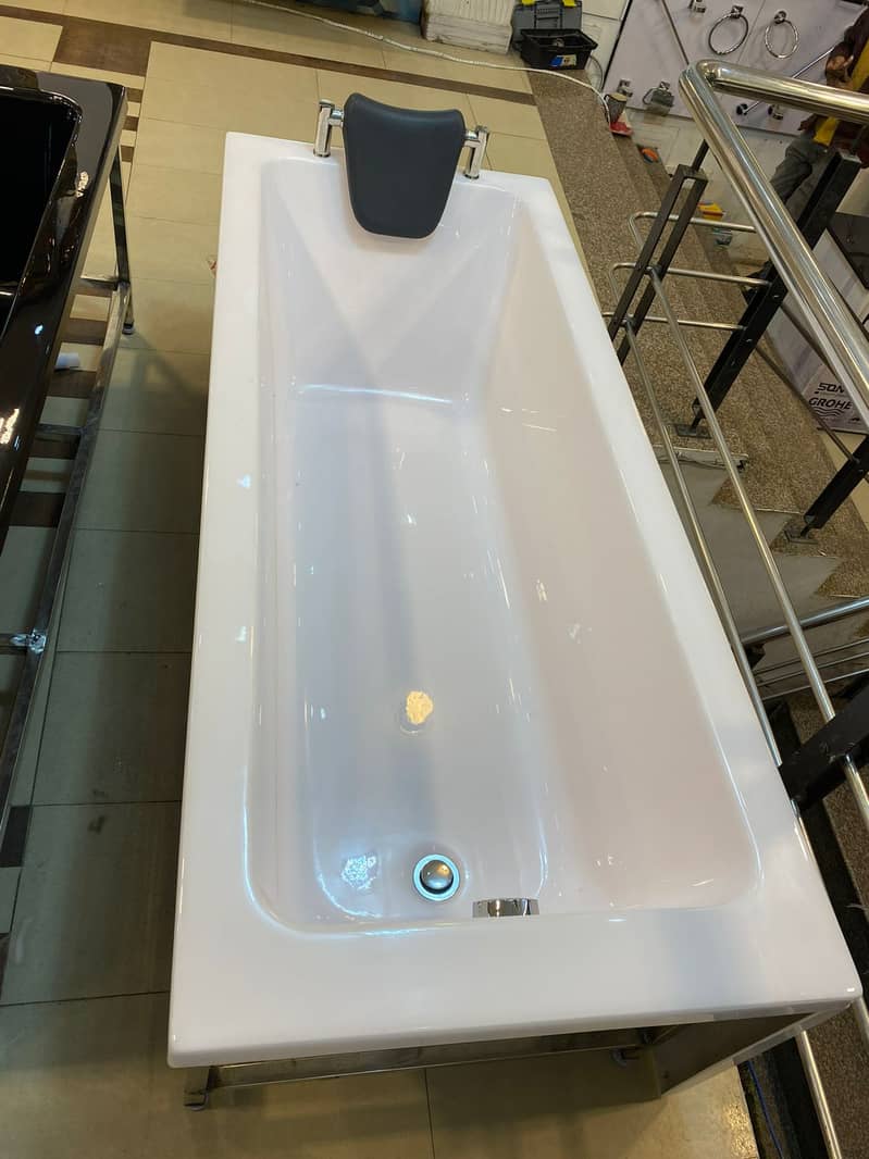 Bath Tubs / Acrylic Bath Tubs / Acrylic jacuzzi / bathroom Jacuzzi 5