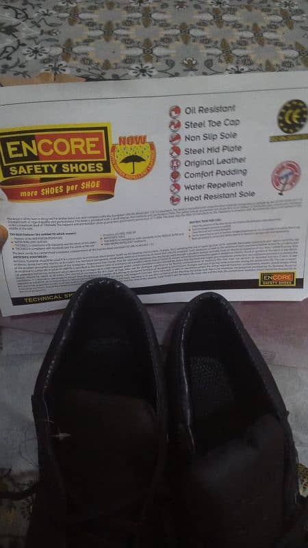 Encore safety shoes 4