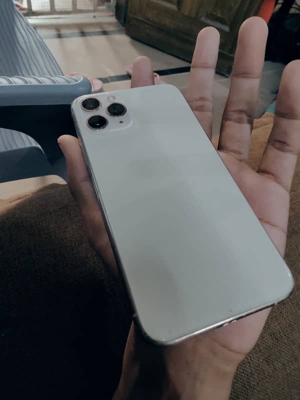 iphone 11 pro PTA APPROVED 2