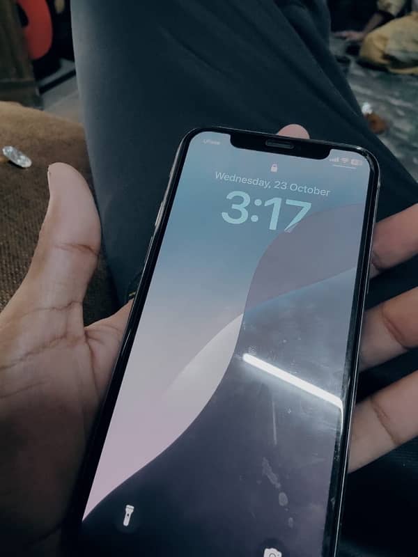 iphone 11 pro PTA APPROVED 3