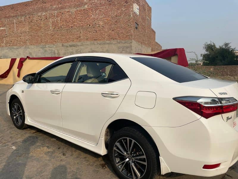 Toyota Altis Grande 2019 18