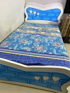 BEST WOODEN SINGLE BED