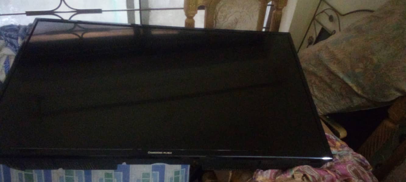 Excellent condition LED Smart TV Android 1