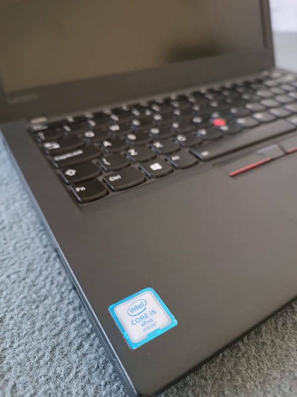 Lenovo x260 i5 6th generation 8 gb ram 256 ssd 1