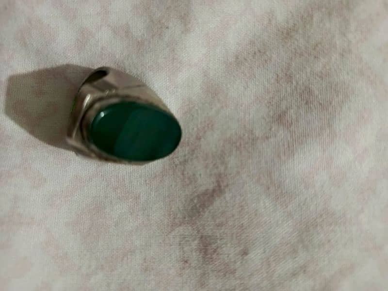 urgent sale original aqeeq stone chandi ring 2