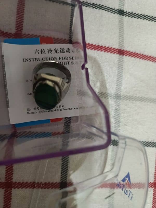 urgent sale original aqeeq stone chandi ring 9