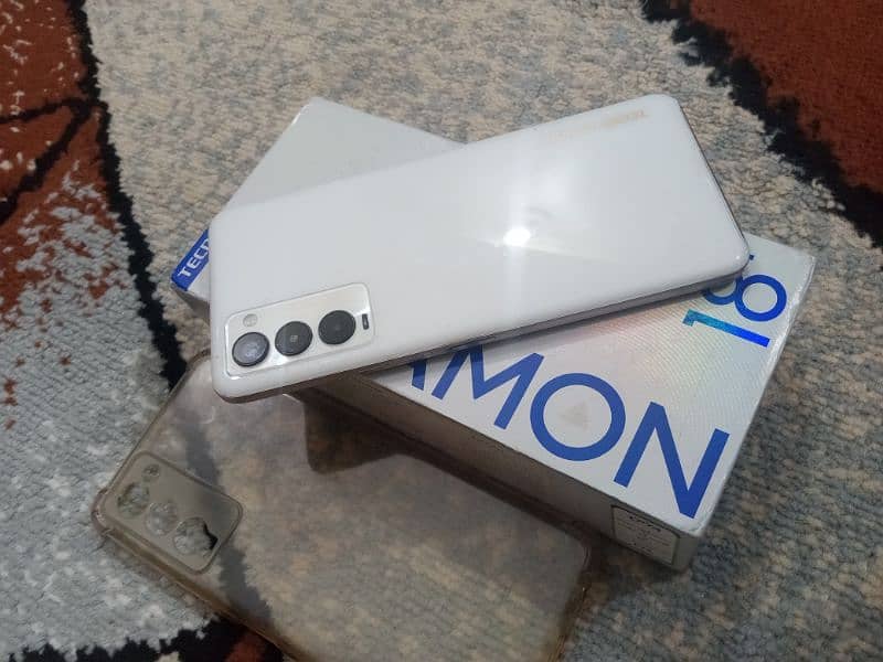 Tecno camon 18T with box 2