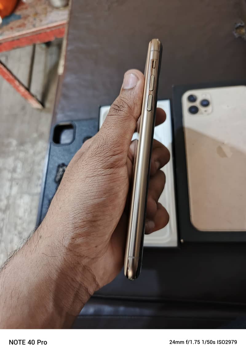 iphone 11 pro max gold 256 pta approved 3