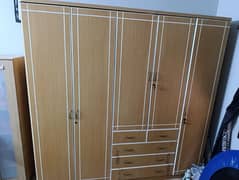 Woden cupboard 0