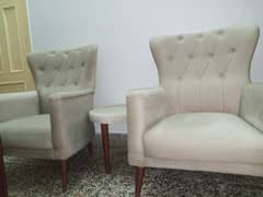 Sofa chairs with coffee tabe for sale