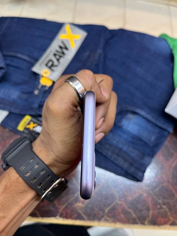 Iphone 11 J. V non pta 3