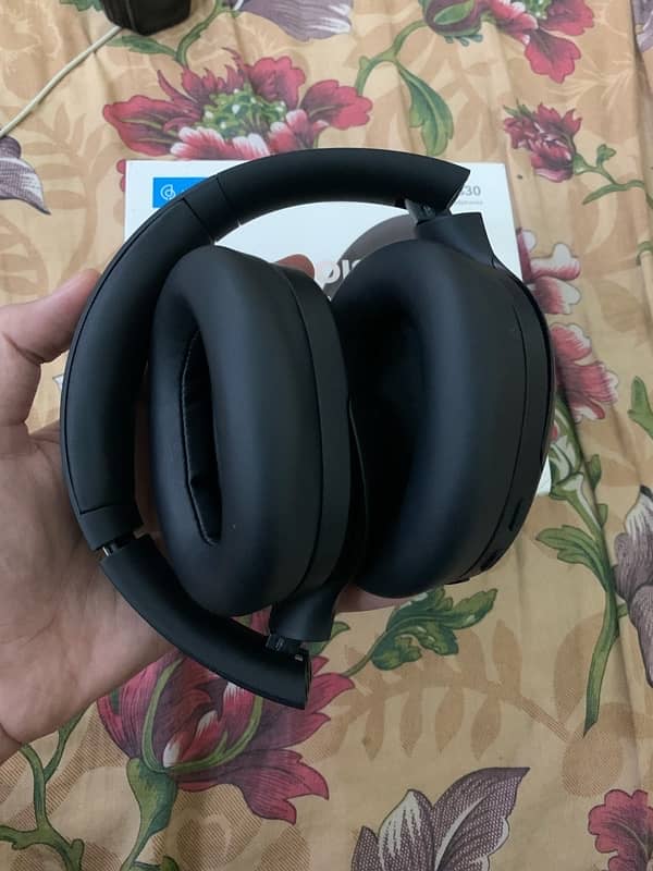 haylou s30 Anc headphones 0