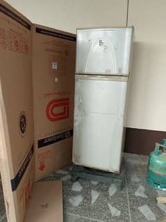 used fridge Dawlance